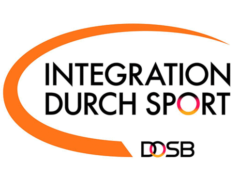 Logo mit dem Text "INTEGRATION DURCH SPORT" in Schwarz, umgeben von einem orangefarbenen Bogen und dem DOSB-Logo.