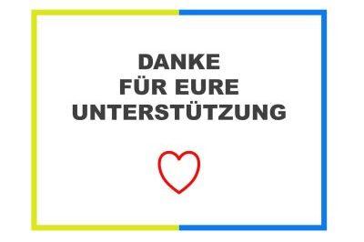 Wei&szlig;e Karte mit buntem Rahmen, schwarzer Schrift: &bdquo;DANKE F&Uuml;R EURE UNTERST&Uuml;TZUNG&ldquo; und rotem Herzsymbol.